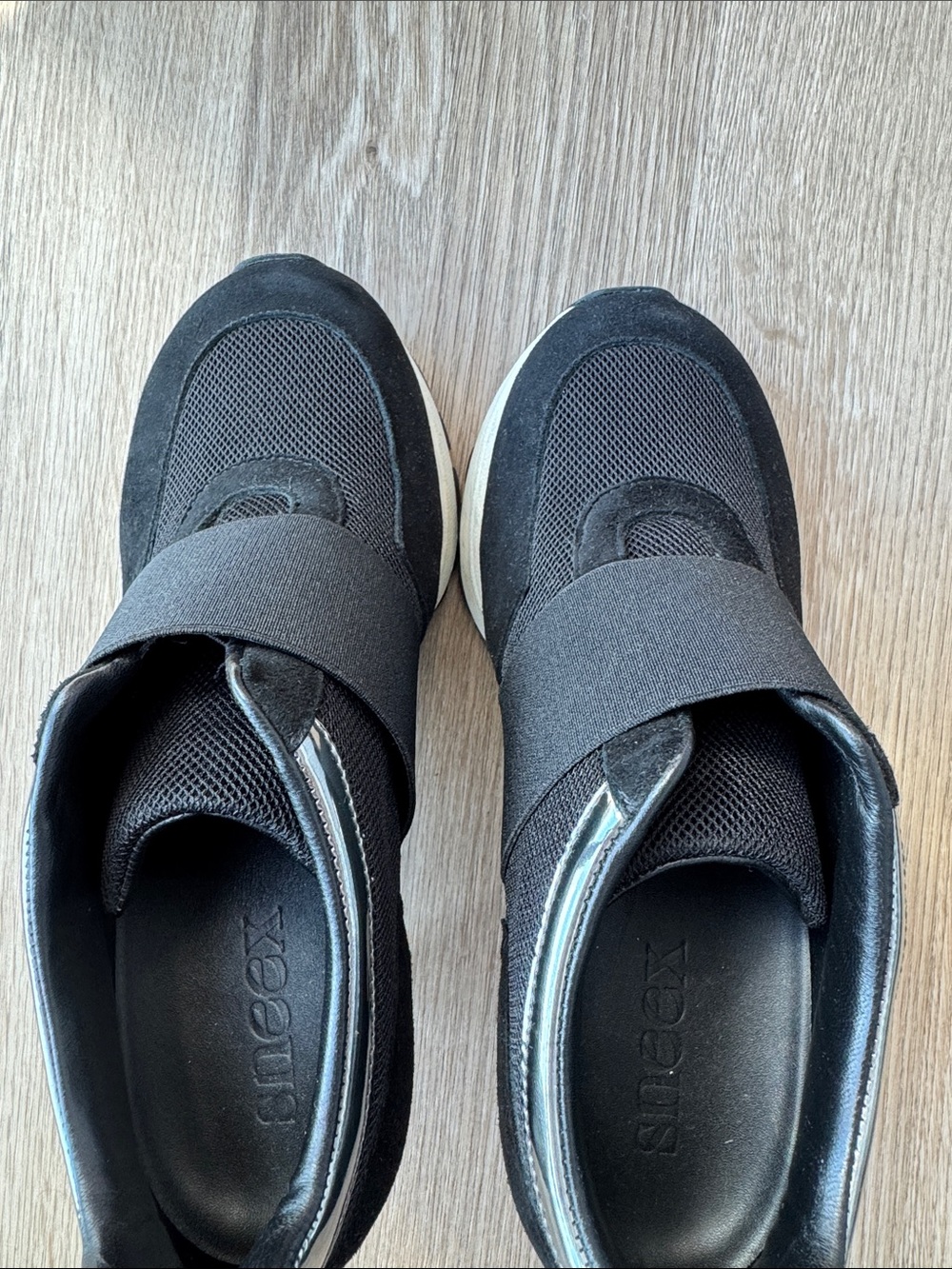 Sneex “The Icon” Slip-On Heeled Sneaker - Picture 4 of 6